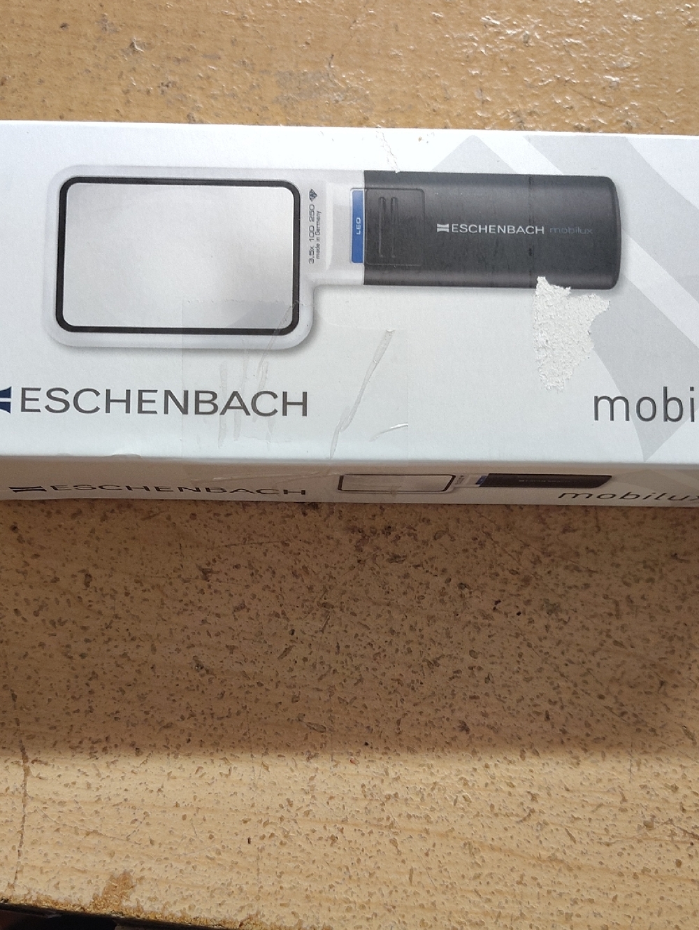 Black Handheld Magnifier – Mobile LED Reading Lens